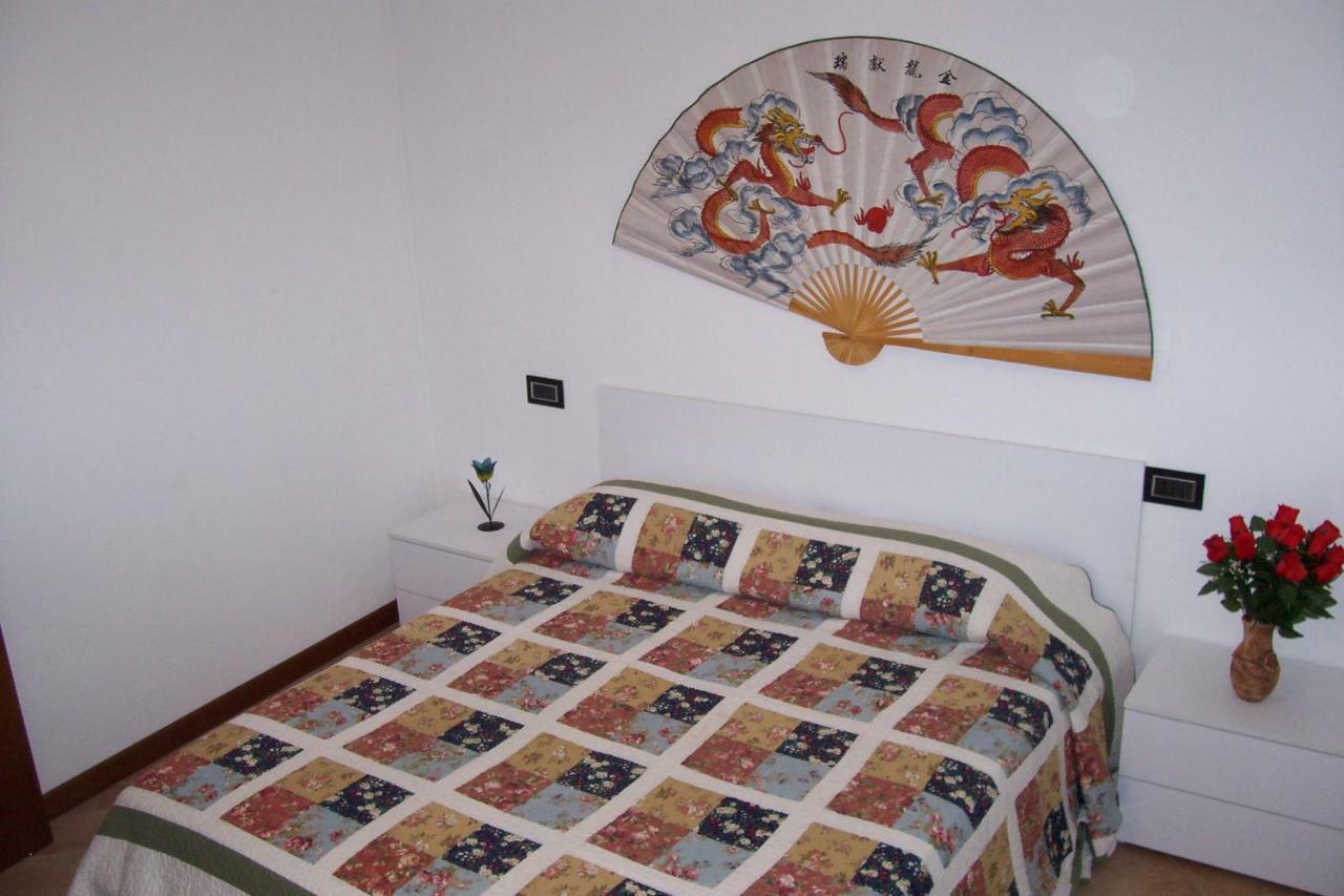 Appartamento Contrada Vecchia วาเรนนา ภายนอก รูปภาพ