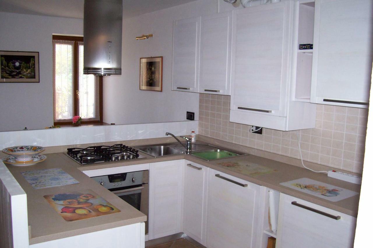 Appartamento Contrada Vecchia วาเรนนา ภายนอก รูปภาพ