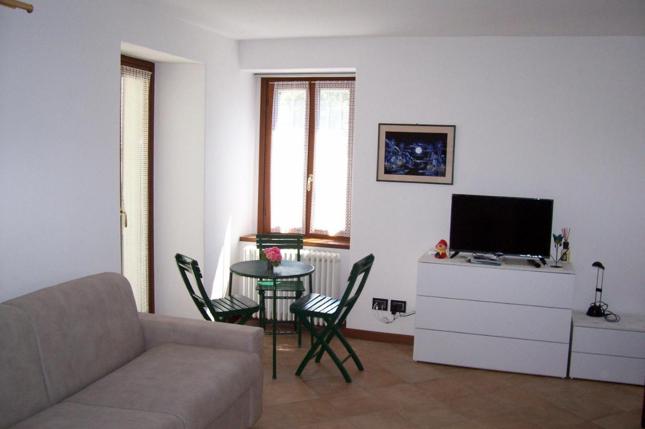 Appartamento Contrada Vecchia วาเรนนา ภายนอก รูปภาพ